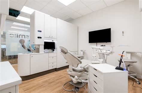 willowbrook mall dental clinic