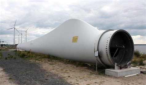 wind turbine blades length