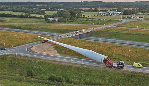 wind turbine blades transportation