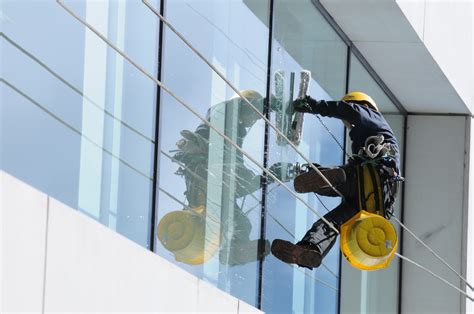 window cleaning miami