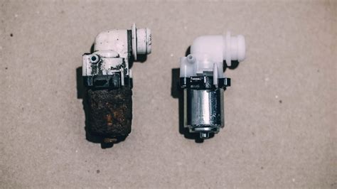 Windshield Wiper Fluid Pump Running