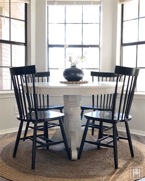 home.furnitureanddecorny.com:windsor round table and chair set