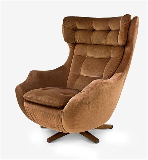 wing back swivel chair