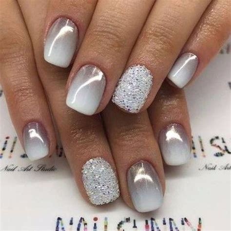 Stunning 35 Breathtaking Acrylic Ombre Nail Design for Winter http