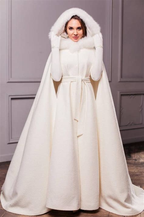 15 OF OUR FAVE WINTER WEDDING JACKETS Hello May