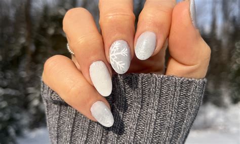 Winter Birthday Dip Nails