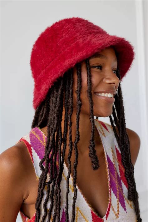 Winter Hat Trends 2022