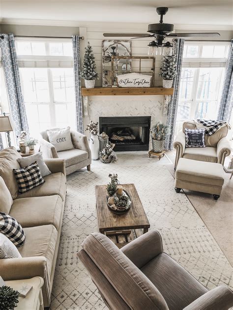 50 Stunning Winter Living Room Decor Ideas You Should Try SWEETYHOMEE