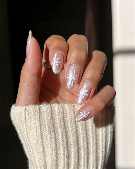 Latest Winter Nail Trends for a Perfect Festive Look