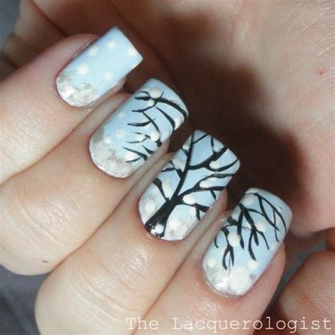 Winter Tree Nails Art