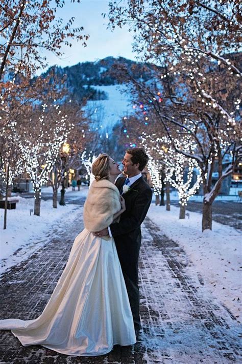 Winter Weddings: Unforgettable Cold-Weather Love Stories