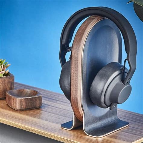 Wirecutter Headphone Stand