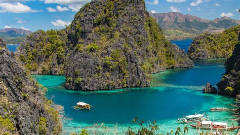 Wisata Bahari di Sulawesi Tenggara: Menikmati Pesona Laut Nusantara