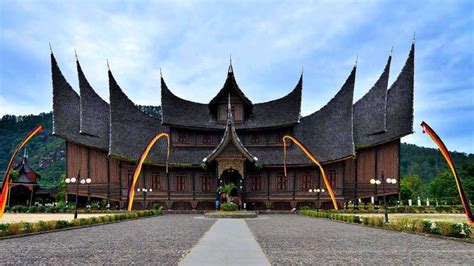 Wisata Batusangkar Sumatera Barat