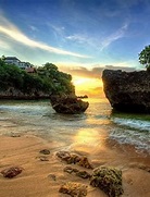wisata pantai indonesia