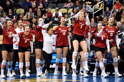 Wisconsin Badgers volleyball UW sweeps Illinois State into a dustpan