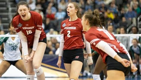 Wisconsin Badgers volleyball notebook UW falls to Texas in Final Four