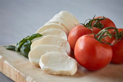 Wisconsin Fresh Mozzarella Cheese