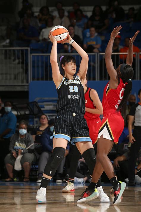 wnba female chinese basketball players