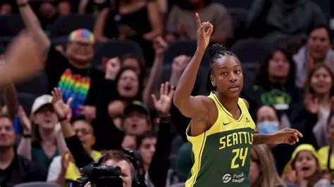 wnba schedule fox sports