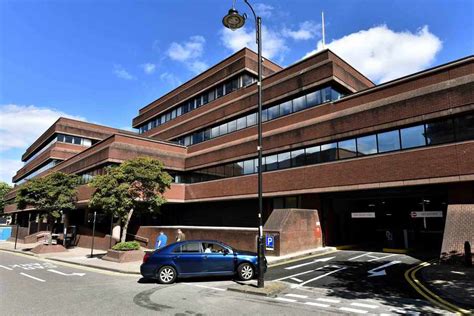 wolverhampton civic centre car park