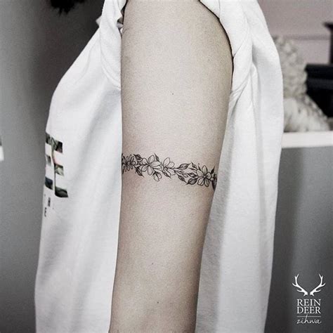 women's armband tattoos