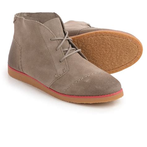 women's chukka boots suede