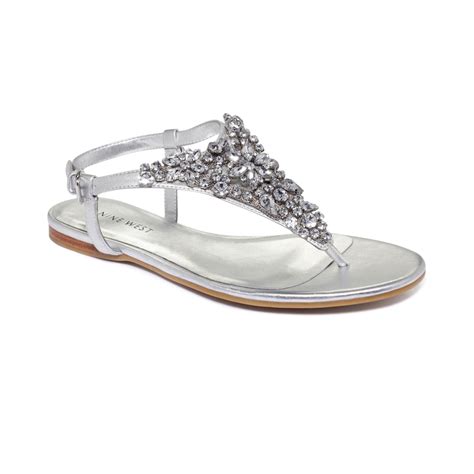 home.furnitureanddecorny.com:womens silver flat sandals