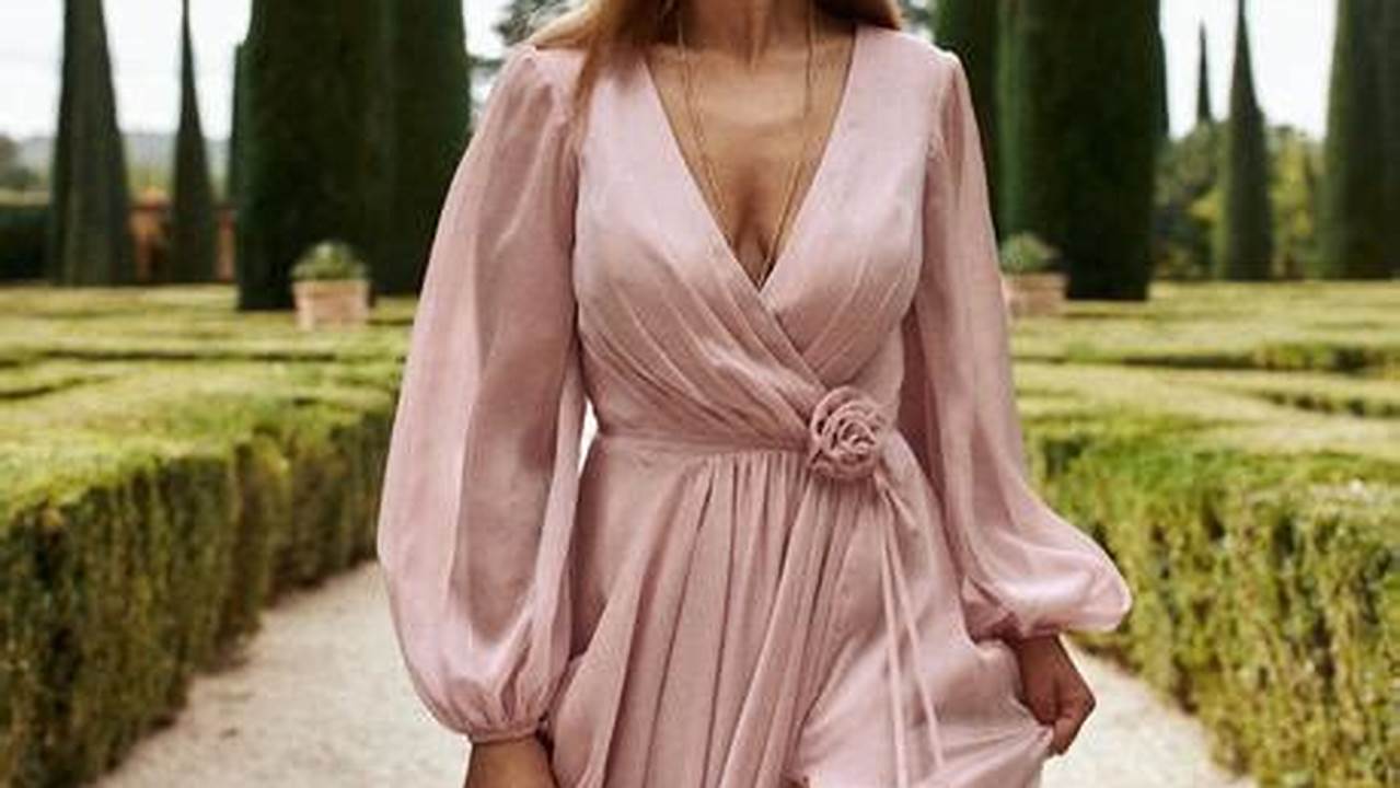 Wona Concept: Mother of the Bride Dresses That Steal the Show