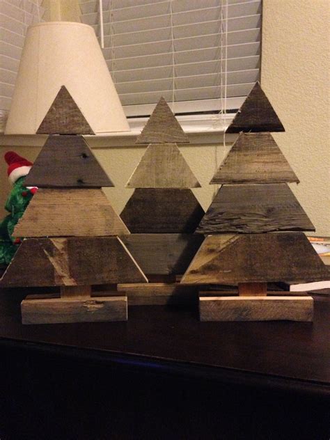20 EyeCatching Wood Pallet Christmas Tree That You Will Love The ART