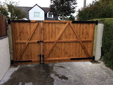 wood driveway gate hardware