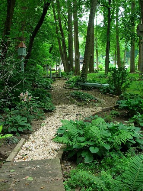 25 Stunning Garden Paths Jardins champêtres, Beaux jardins, Joli jardin