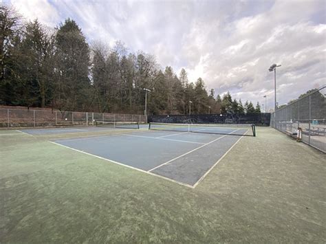 woodland park tennis courts