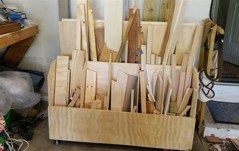 Small Simple DIY Wood Projects for Beginner Woodworkers