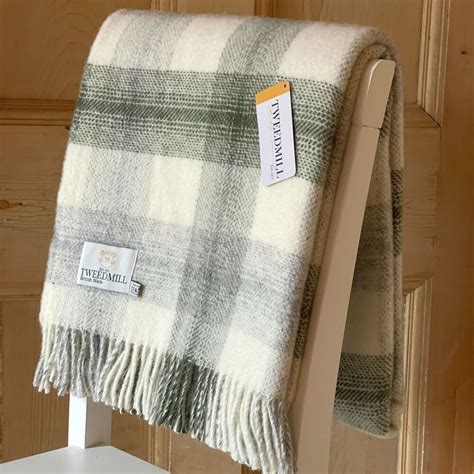Wool Throw Blanket Portable