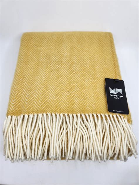 Wool Throw Gold