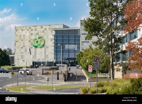 woolworths head office contact