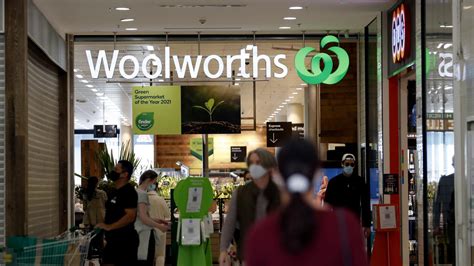 woolworths open anzac day 2023