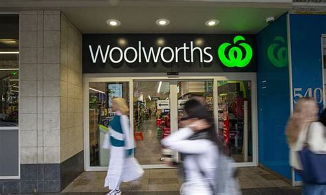 woolworths open hours tomorrow