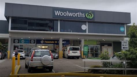 woolworths operating hours today