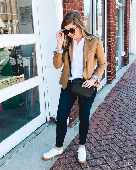 40 Ways to Wear Sneakers with Work Outfits in 2020 Chic black outfits