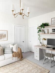 work or study area guest bedroom