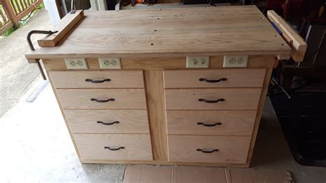 Workbench With Drawers And Vise