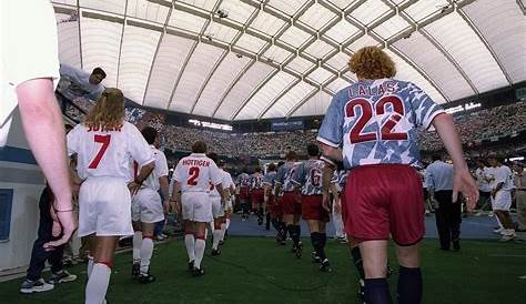 Soccer - World Cup 1994 - Quarter Finals - Italy v Spain Stock Photo