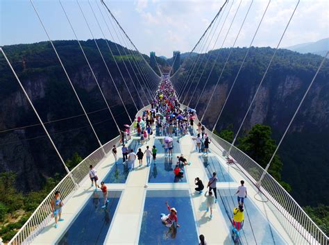 world's tallest and longest glass bridge