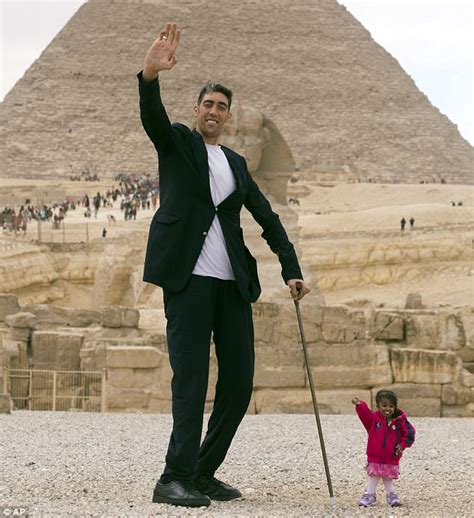 world's tallest man and smallest woman