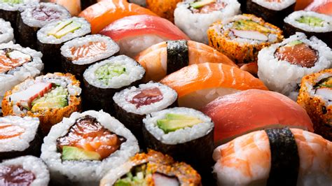 Does Sushi Go Bad? How Long Does Sushi Last?