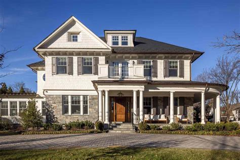 Wrap Around Patio House