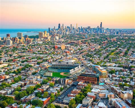 wrigley field to downtown chicago