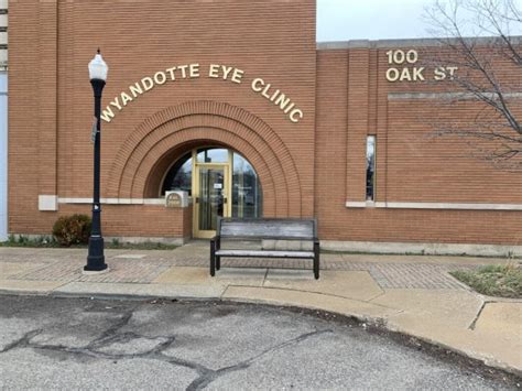 wyandotte eye clinic biddle